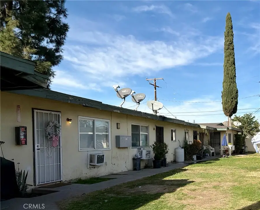 1195 W Spring Street, Riverside, CA 92507 - Image #2