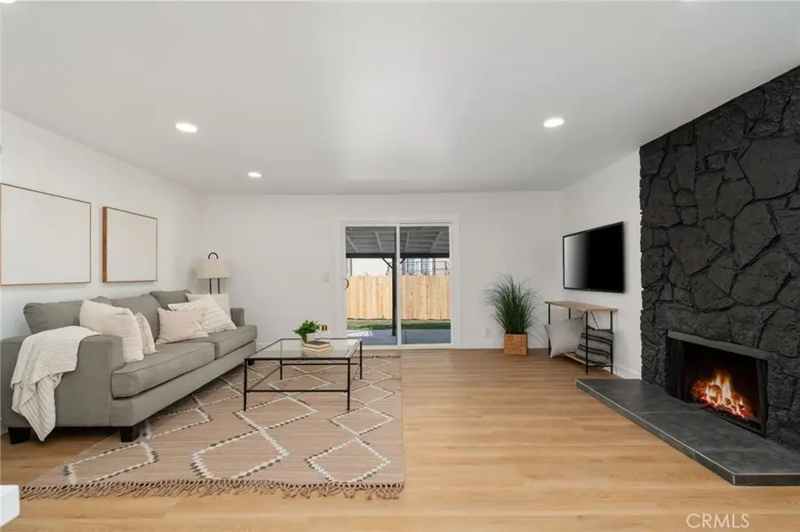 2076 N Diamond, Orange, CA 92867 - Image #3