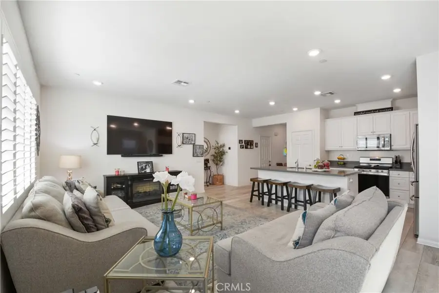 2814 E Murdock, Ontario, CA 91762 - Image #2