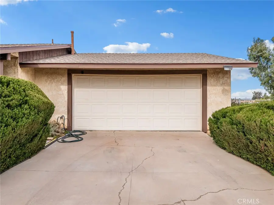 15476 Pahute Street, Victorville, CA 92395 - #2