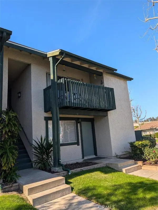 23298 Orange Ave Unit#4, Lake Forest, CA 92630