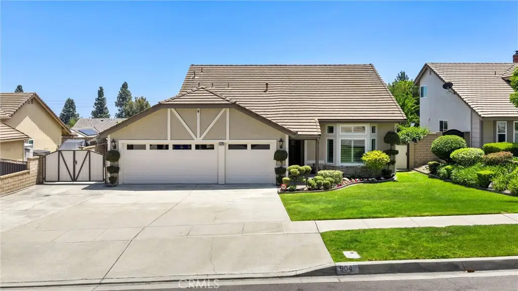 904 Pineridge St, Upland, CA 91784 - #1