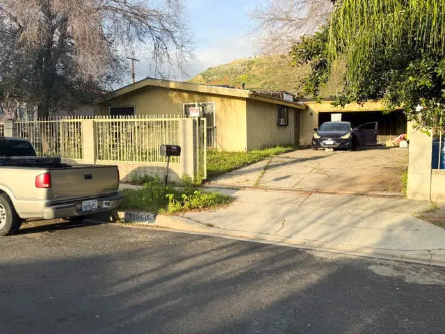 11960 Adelphia, Pacoima, CA 91331 - #2