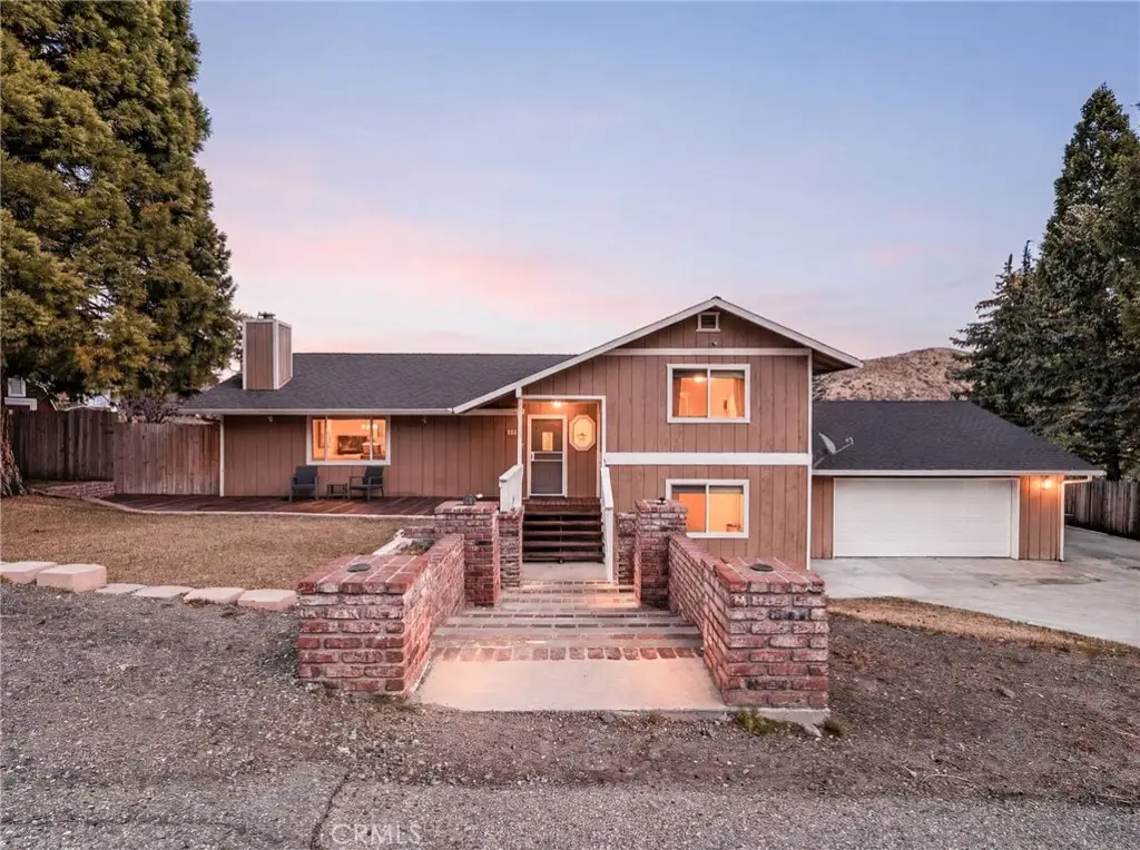 2400 E Canyon Drive, Wrightwood, CA 92397 - #1