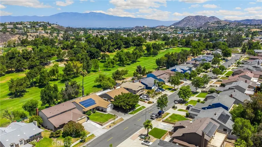 458 Termino, Corona, CA 92879 - #3