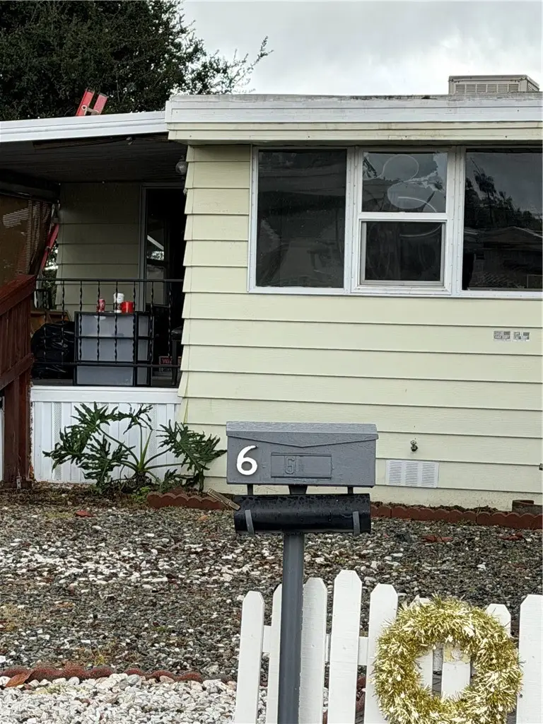 301 E Foothill #6, Pomona, CA 91767 - #2