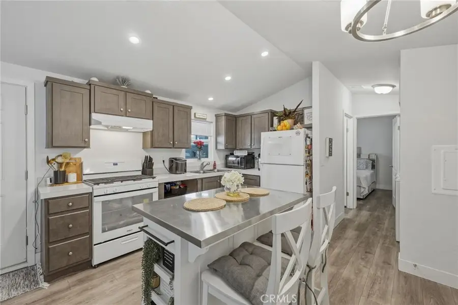 9873 Alder Avenue #4, Bloomington, CA 92316 - #3