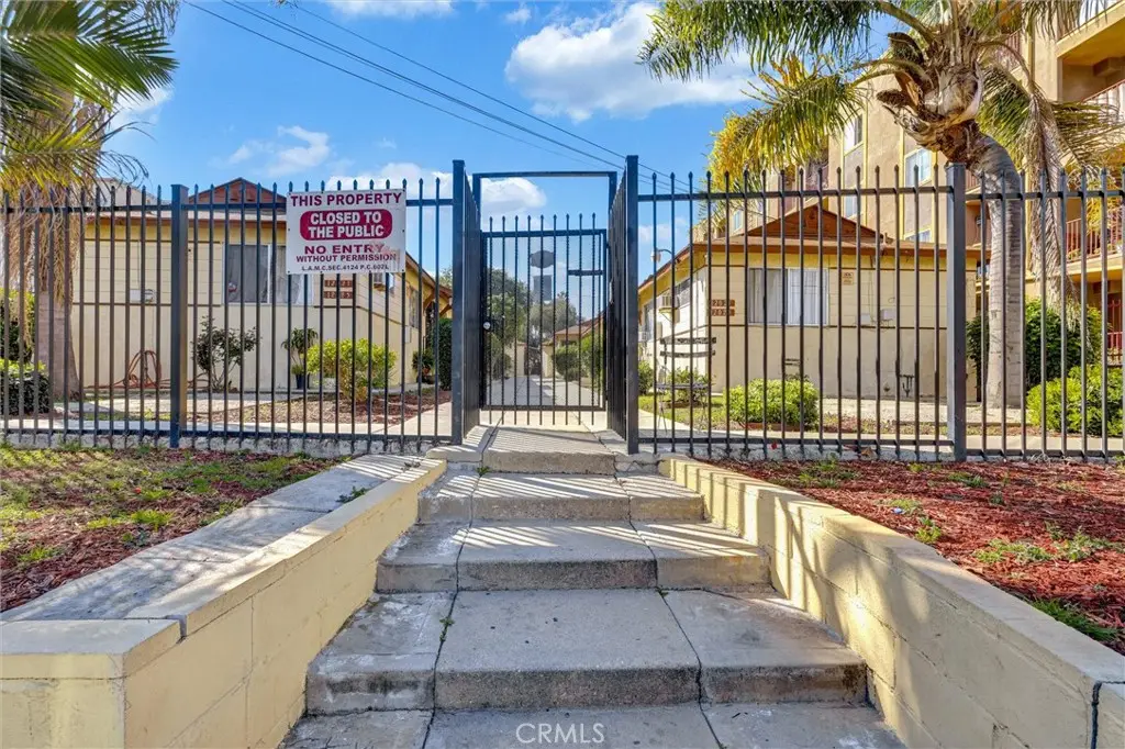 12021 S Figueroa, Los Angeles, CA 90061 - #1