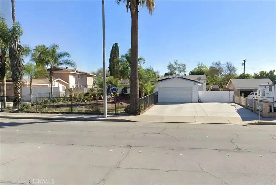 484 Philadelphia, Pomona, CA 91766 - #3