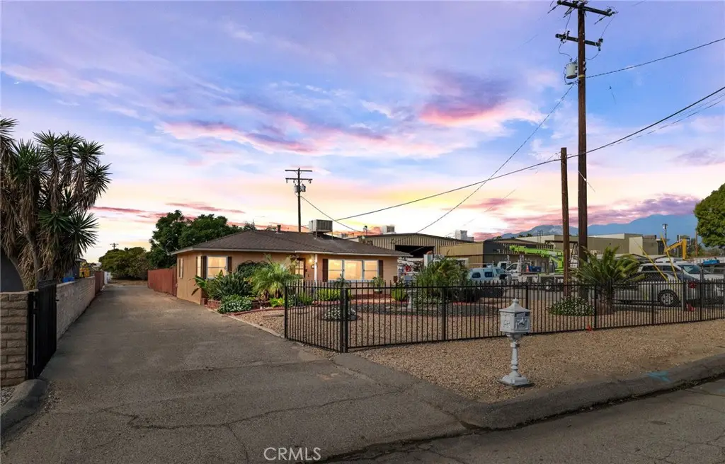10180 Redwood, Fontana, CA 92335 - #1