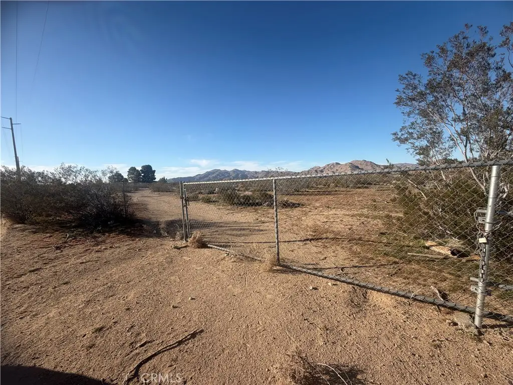31020 Pawnee Road, Lucerne Valley, CA 92356 - #1