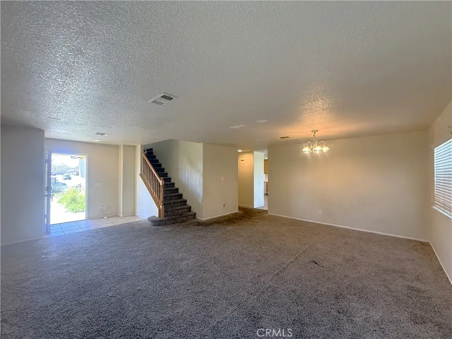 45572 Robinson Drive, Lancaster, CA 93535 - #3