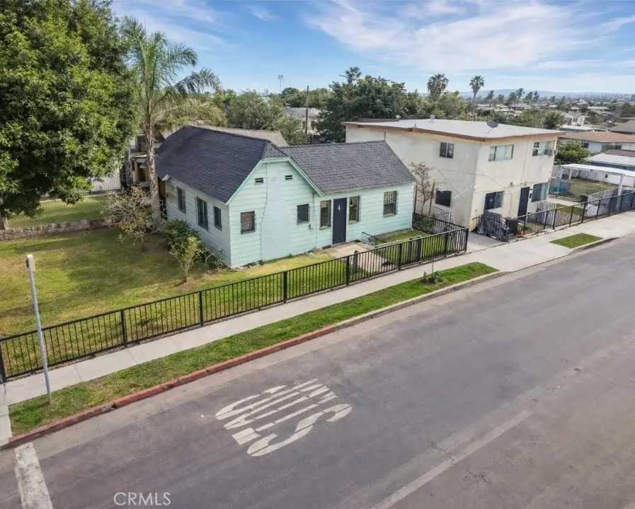 402 E 92nd, Los Angeles, CA 90003 - #1
