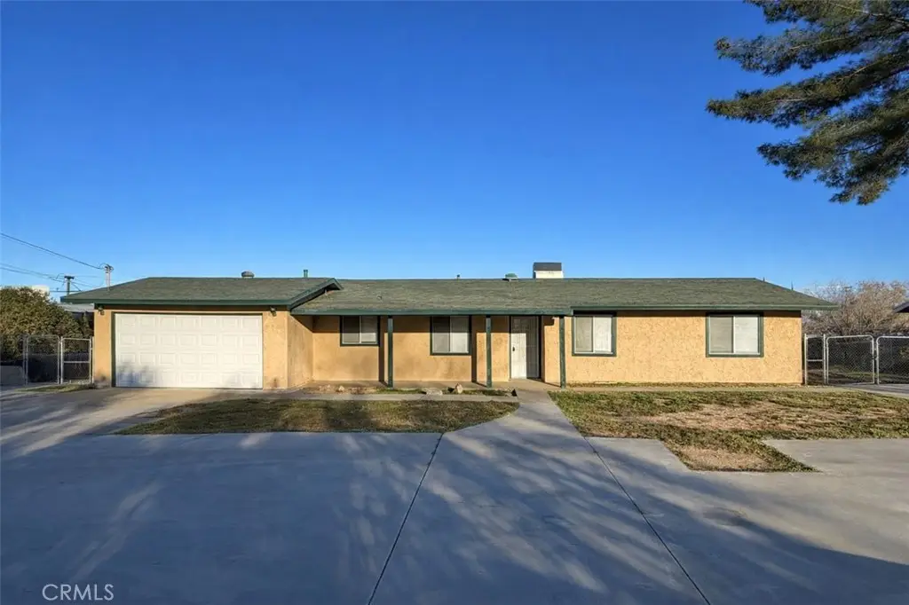 10401 Victor, Hesperia, CA 92345 - #1