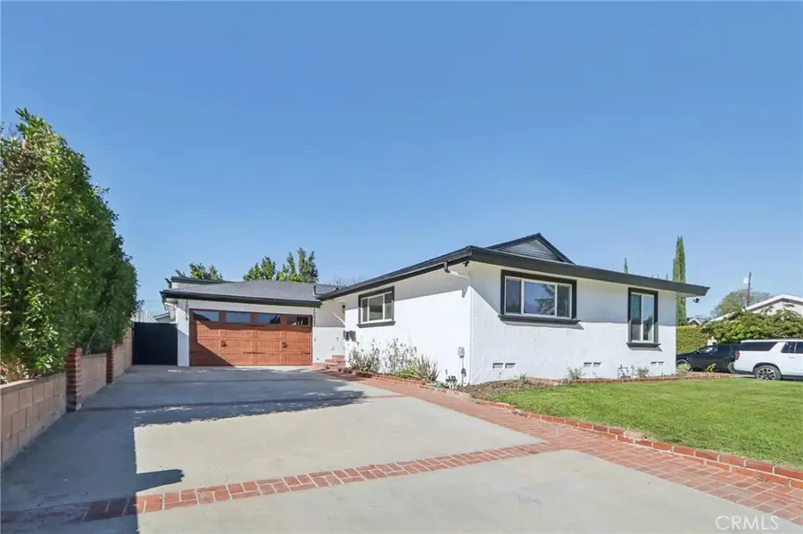 10007 Debra Avenue, North Hills, CA 91343 - #2
