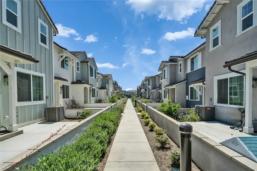 4230 S Hibiscus Paseo S #91, Ontario, CA 91761 - #2