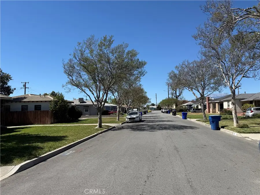 393 Country Club, San Bernardino, CA 92404 - #3