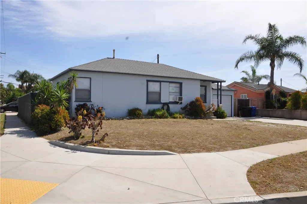 302 S Aspan, Azusa, CA 91702 - #1