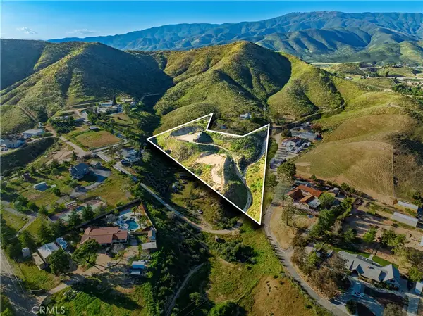 1 Agua Dulce Canyon, Agua Dulce, CA 91350