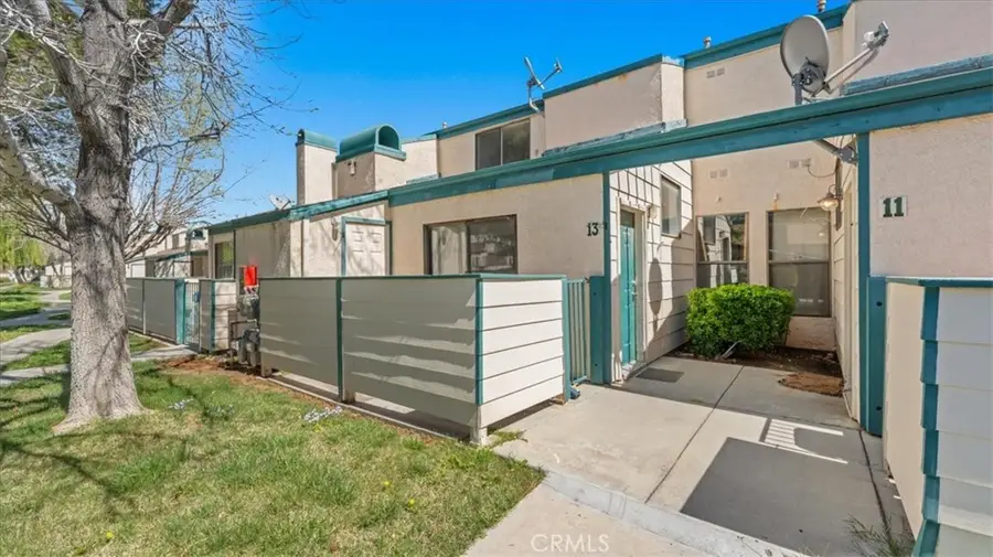 44460 15th Street E #13, Lancaster, CA 93535 - #3