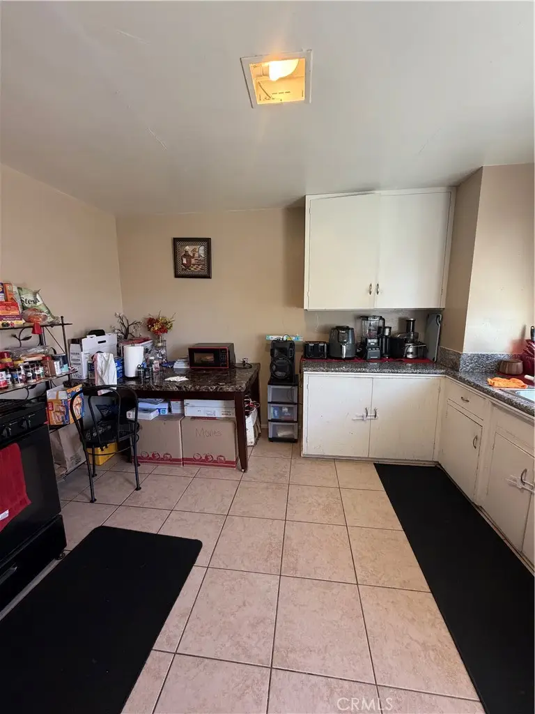 263 N Evans, Banning, CA 92220 - #3