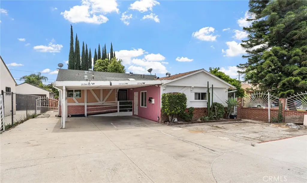 15744 Saticoy Street, Van Nuys, CA 91406 - #1