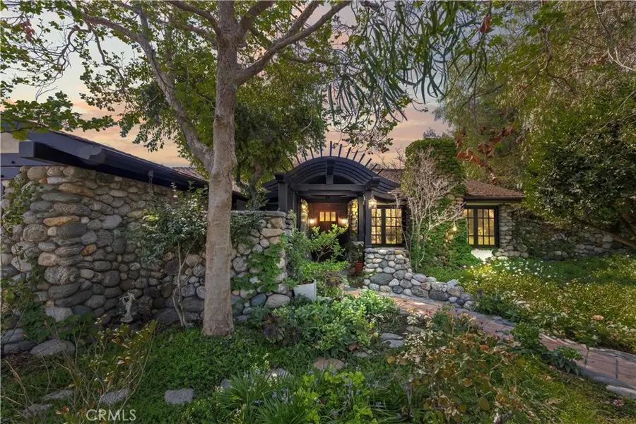 2293 Bonnie Brae, Claremont, CA 91711 - #2