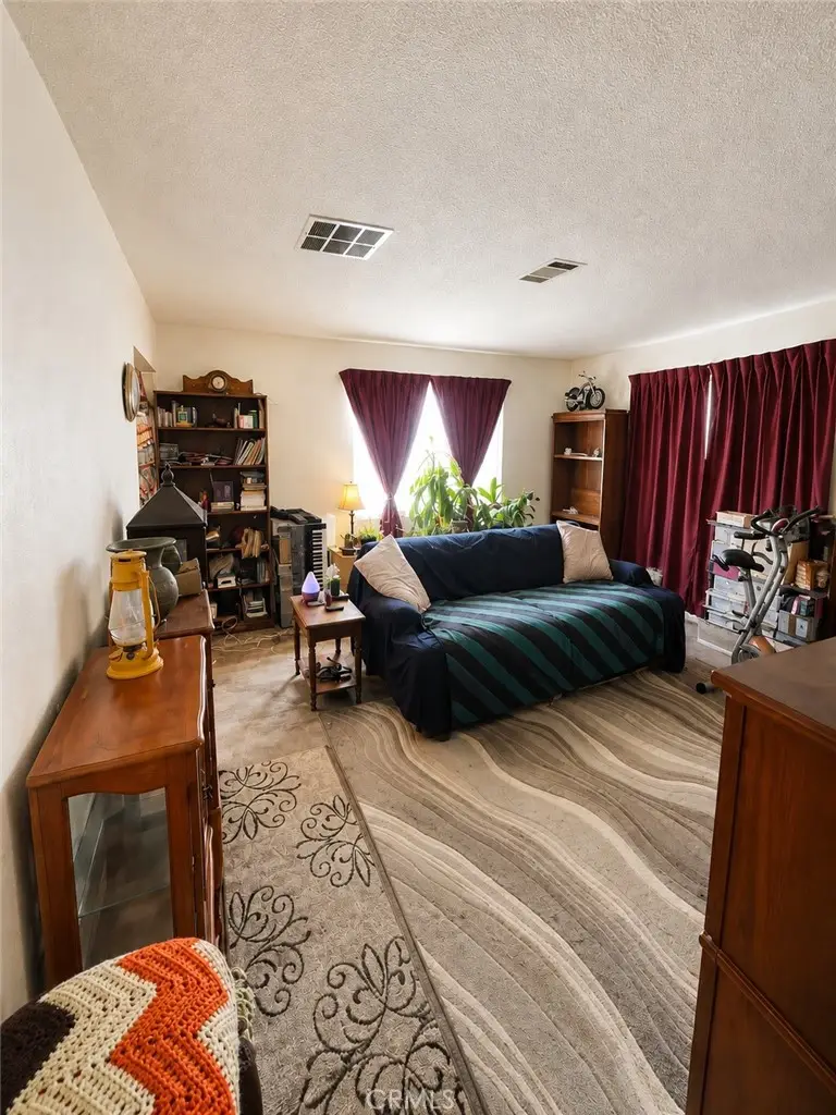 36363 Serra, Hinkley, CA 92347 - #2