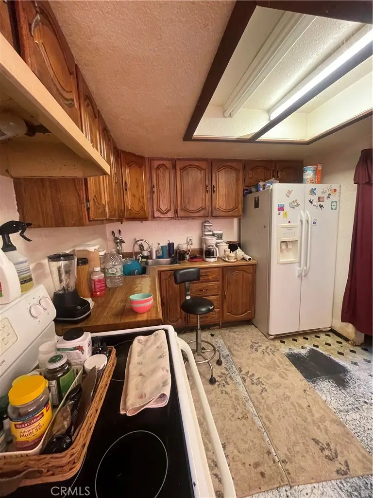 36363 Serra, Hinkley, CA 92347 - #3