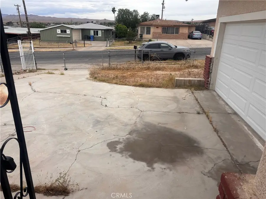 917 E Virginia, Barstow, CA 92311 - #2