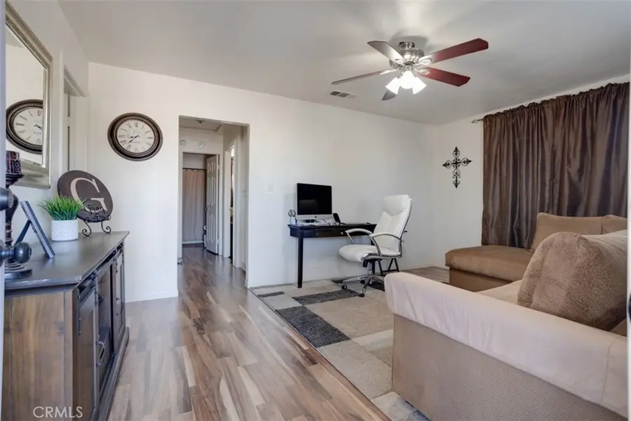 15461 Hesperia Road, Victorville, CA 92395 - #3