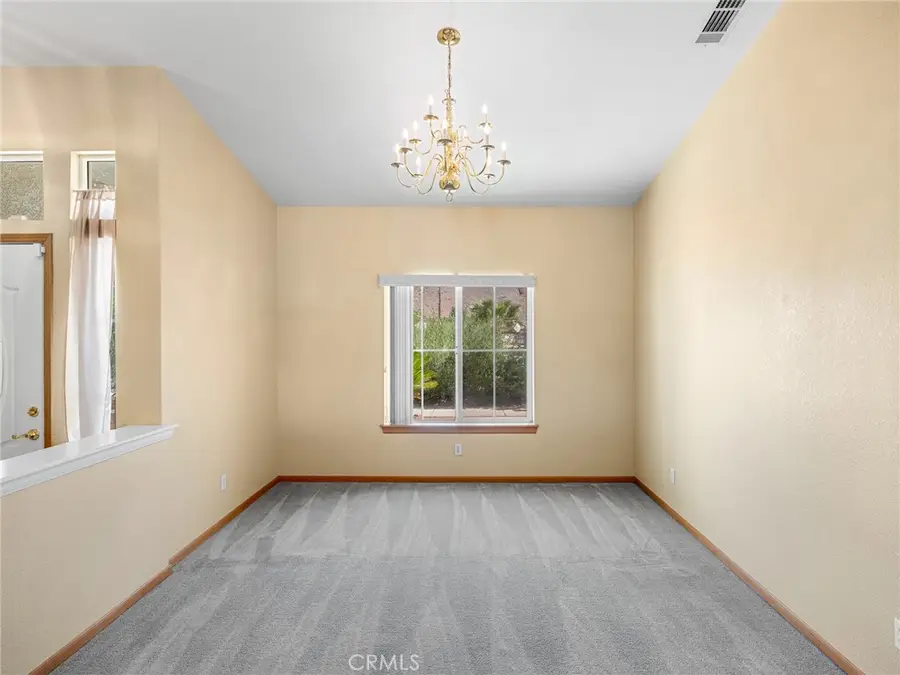 19224 Roanoke, Apple Valley, CA 92307 - #3