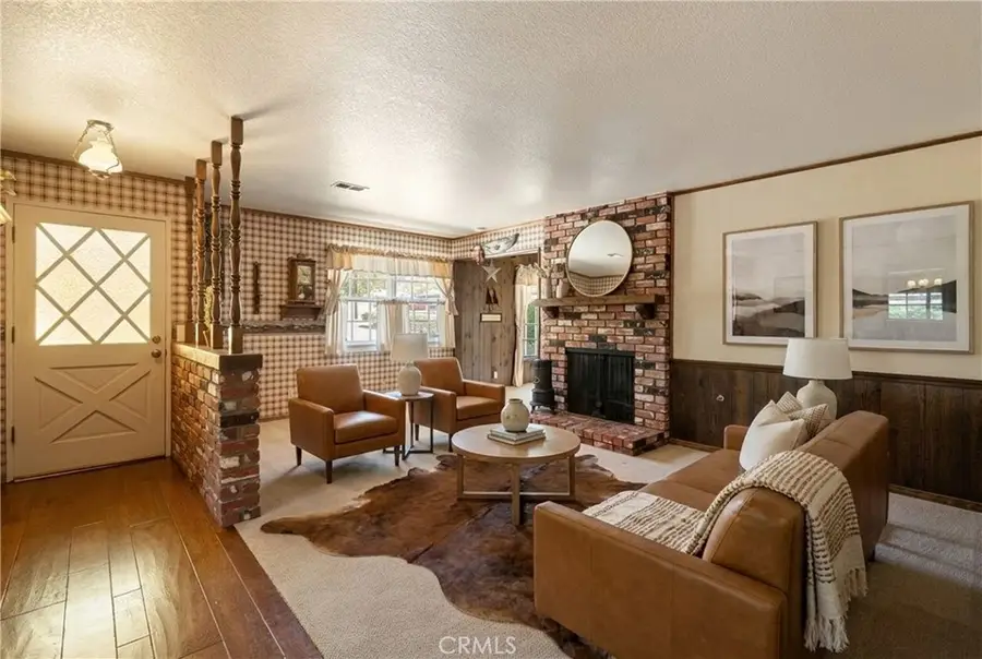 1002 E Leadora, Glendora, CA 91741 - #3