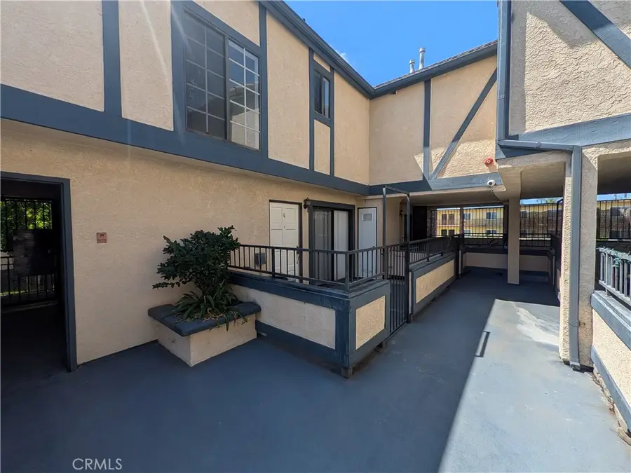 1814 8th, Monrovia, CA 91016 - #2