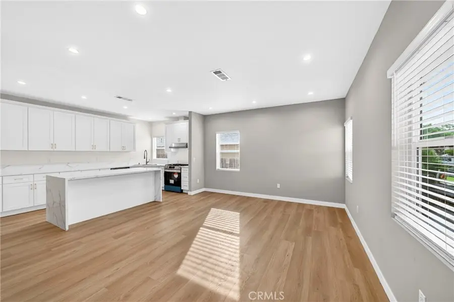 2643 10th Street, Riverside, CA 92507 - #3