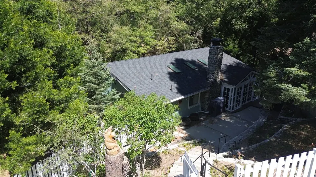 1076 Calanda, Crestline, CA 92325 - #1