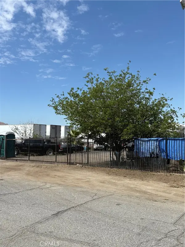 2350 S Artesia, San Bernardino, CA 92408