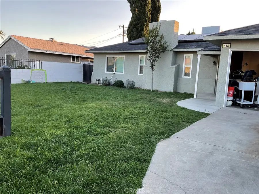 114 Acacia Avenue S, Rialto, CA 92376 - #3