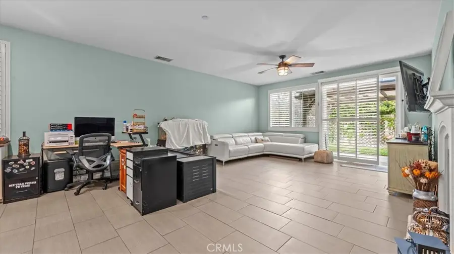 4033 Quartzite, San Bernardino, CA 92407 - #3