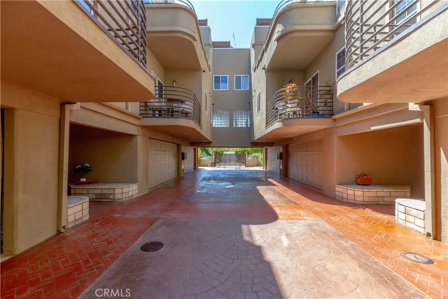 10929 Landale, Toluca Lake, CA 91602 - #3