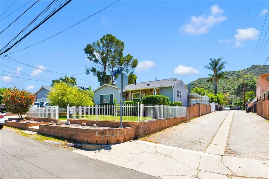 7664 Beckett Street, Tujunga, CA 91042 - #3