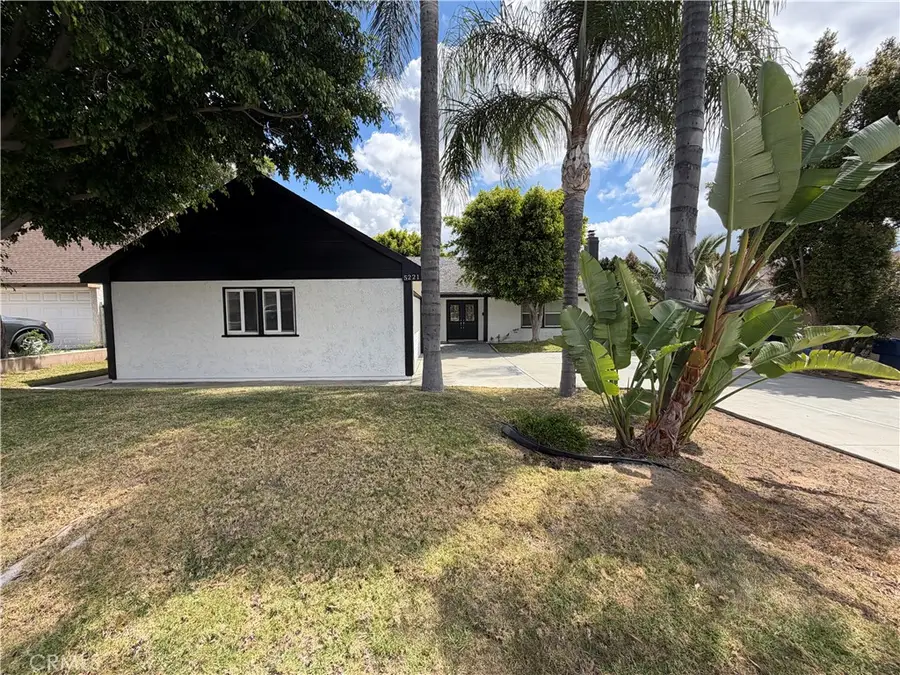 5221 Dresden Place, Riverside, CA 92505 - #2