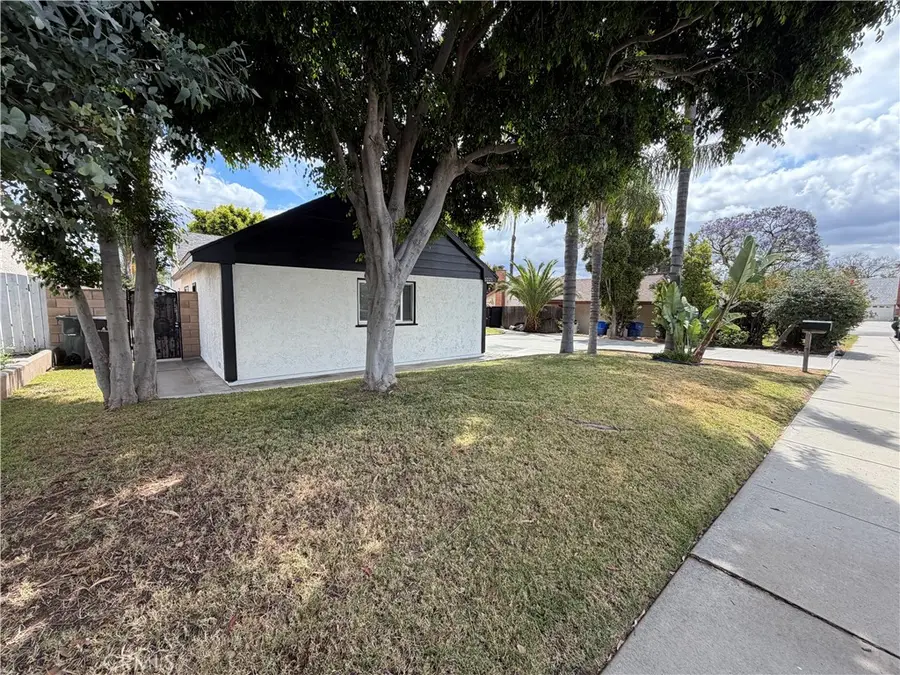 5221 Dresden Place, Riverside, CA 92505 - #3