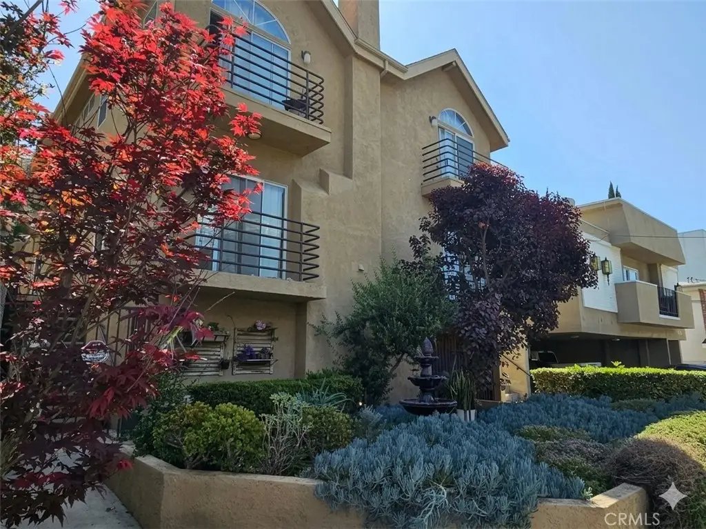 1416 N Vista, Los Angeles, CA 90046 - #1