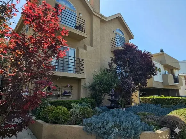 1416 N Vista, Los Angeles, CA 90046