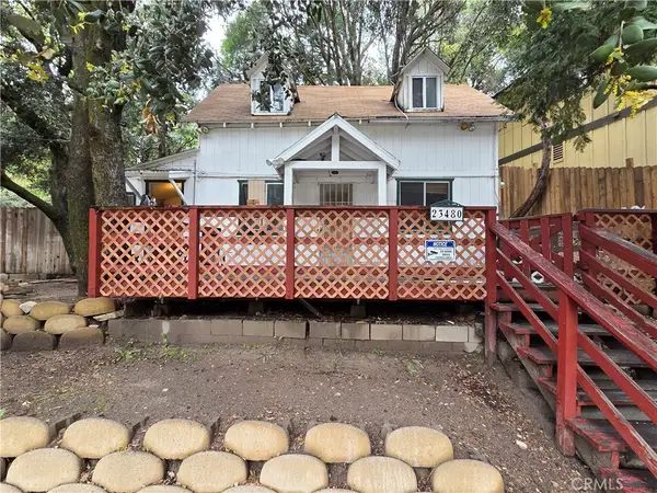 23480 Knapps Cutoff, Crestline, CA 92325