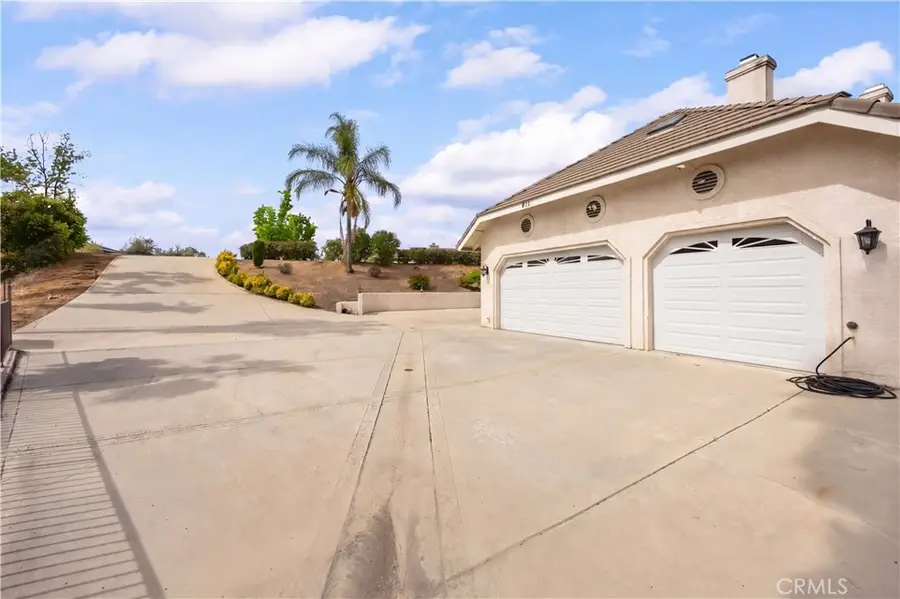 613 E Sunset N, Redlands, CA 92373 - #3