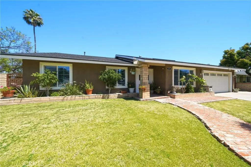 291 Pueblo, Corona, CA 92882 - #1