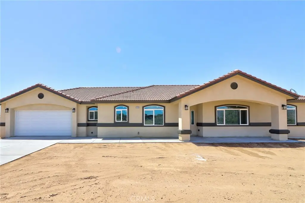 11152 Chipmunk Road, Apple Valley, CA 92308 - #1