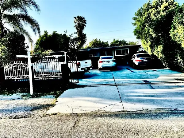 18578 9th, Bloomington, CA 92316